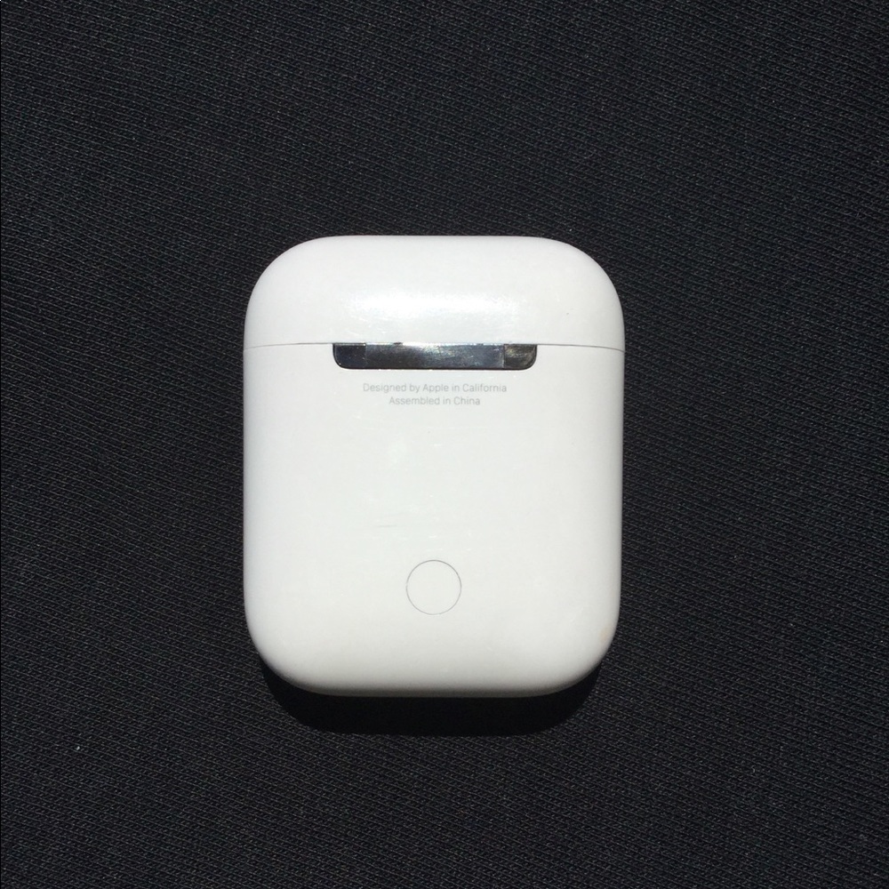 Apple AirPod Charging CASE